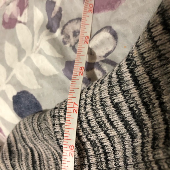 Sweater - Picture 3 of 10